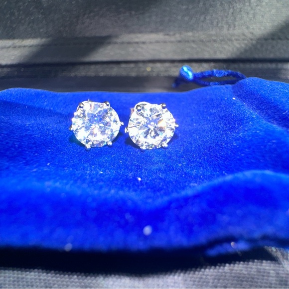 Moissanite Stud Earrings 8mm Round D Color VVS1 GRA Cert - Picture 3 of 16